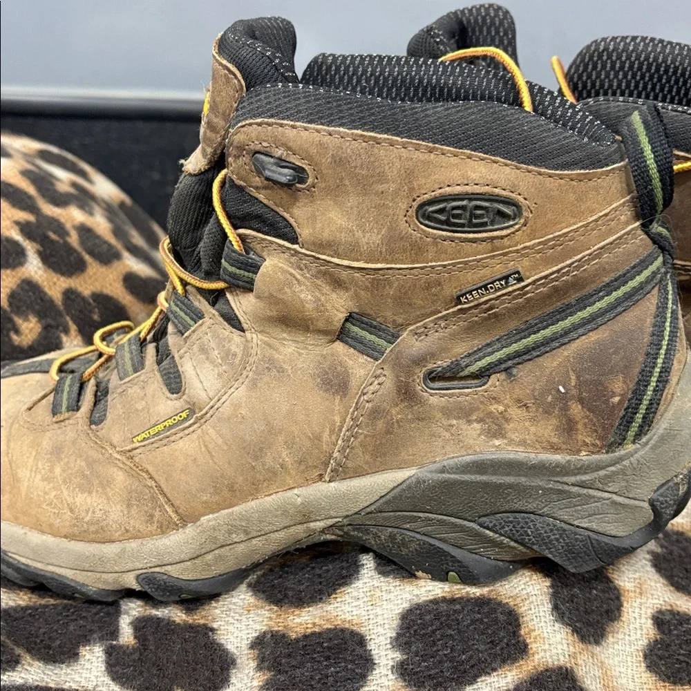 Keen Brown and Black Leather Hiking/work Boots - Picture 3 of 9